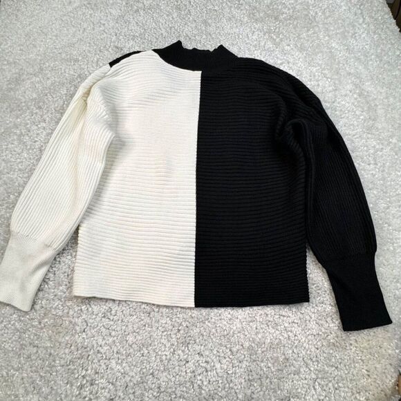 Express Colorblock Wrap Mock Neck Crop Sweater Black Ivory NEW - Picture 3 of 9